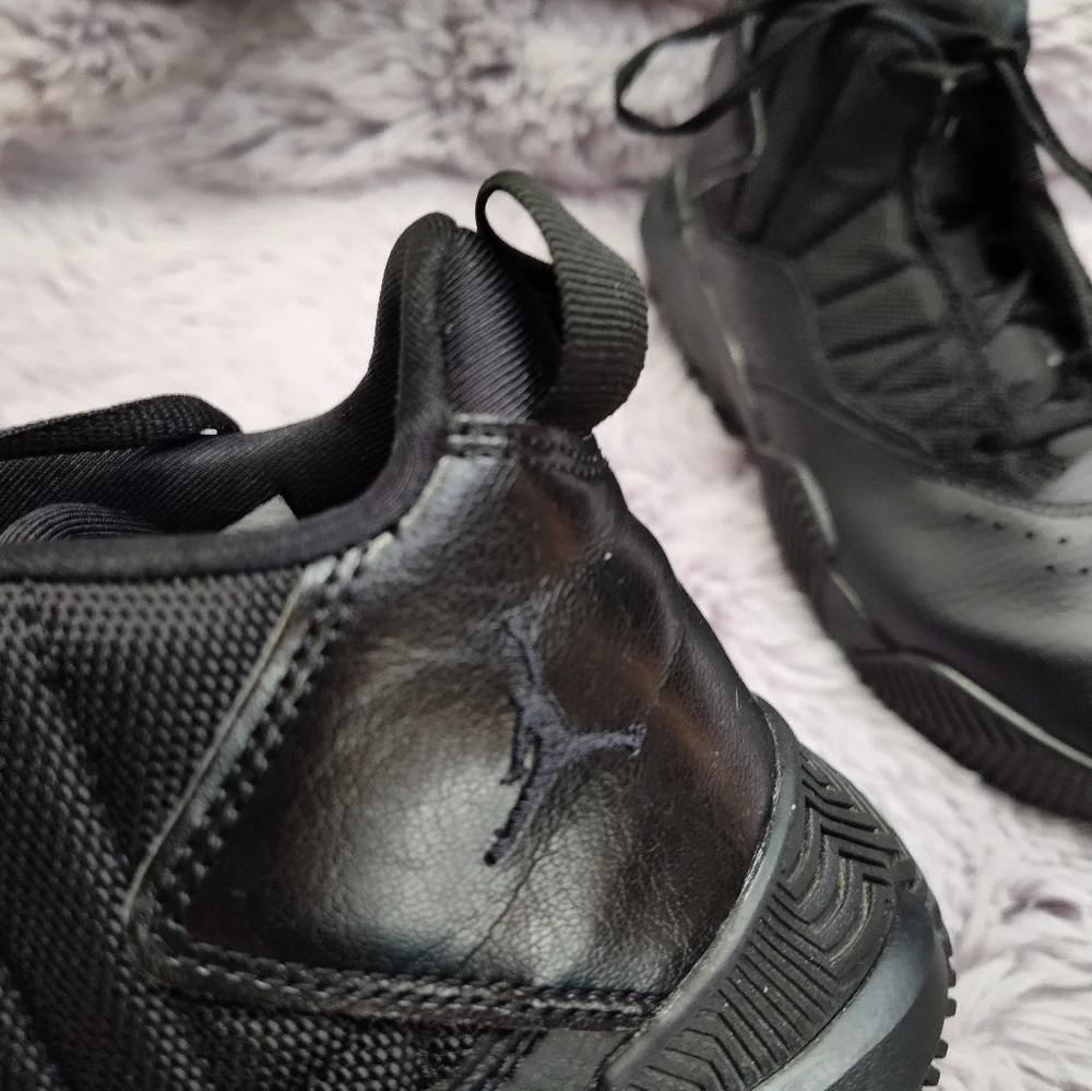 Jordan Black Stay Loyal High Top Sneakers Size 7